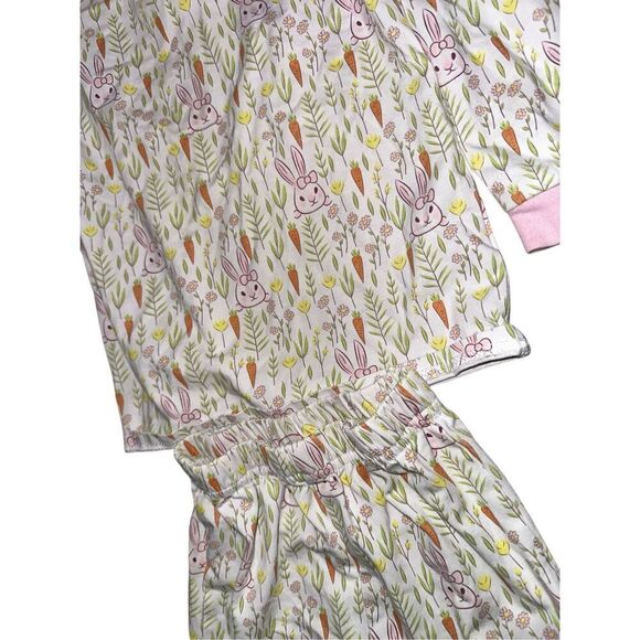 Great Condition Cecil and Lou bunny and carrot pajamas, size 3T - Picture 2 of 5